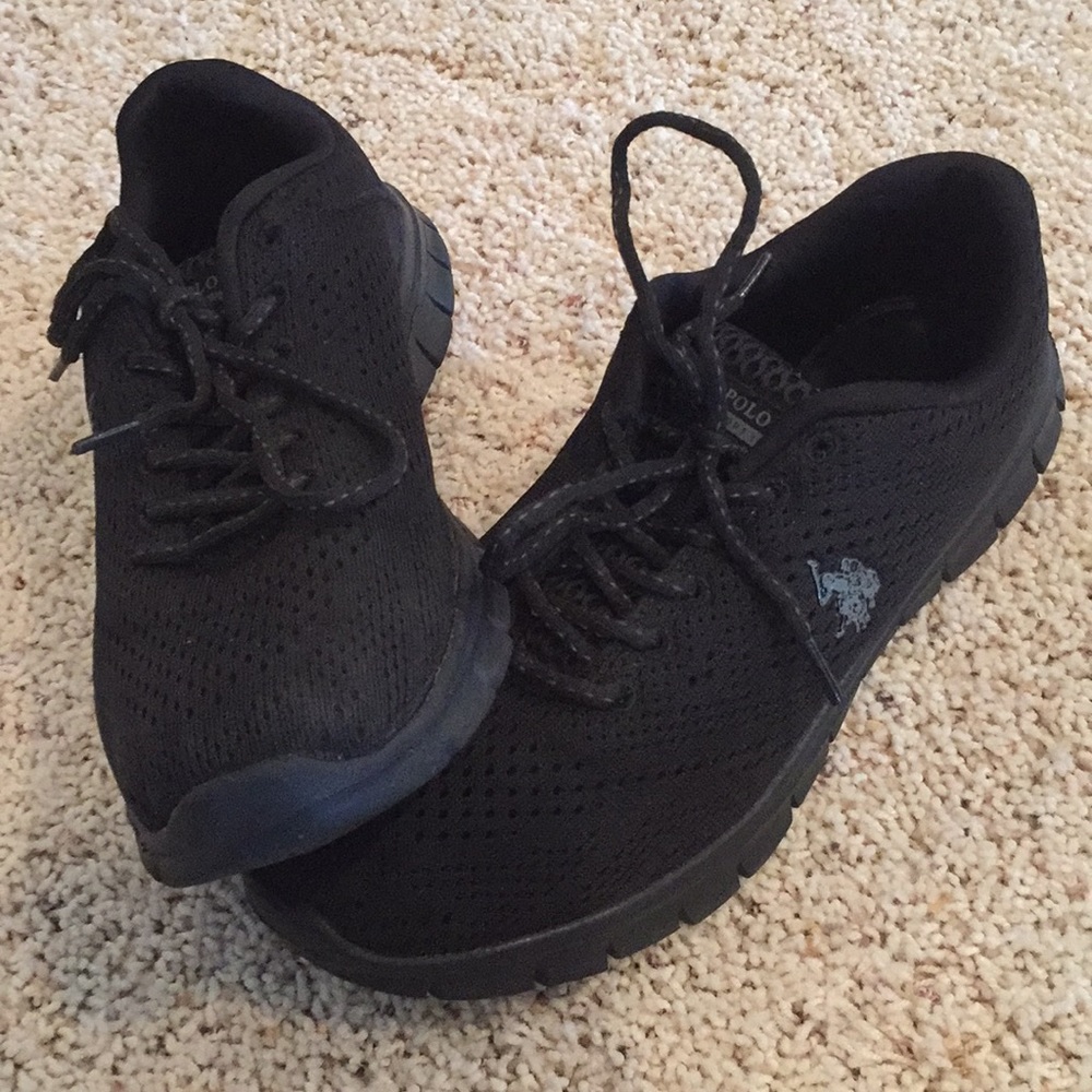Black polo shoes